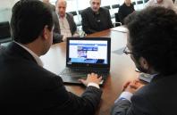 Governados Carlos Massa Ratinho Junior conhece novo site da Fomento Paraná.