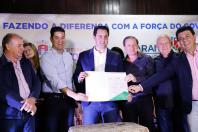 O governador Carlos Massa Ratinho Junior autorizou nesta quinta-feira (8), em Pato Branco, o repasse de R$ 20 milhões para a construção do novo prédio da prefeitura da cidade. 