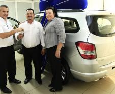 Célcio Aparecido Coutinho requisitou um financiamento de R$ 12,1 mil e comprou um veículo modelo GM Spin, para aumentar a frota de taxis que ele administra.