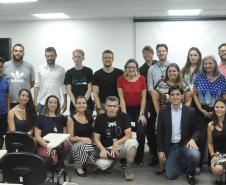 A Fomento Paraná recebeu nesta quarta, 16/01, um grupo de participantes do Projeto Jovem Empresário para apresentar o funcionamento da instituição financeira do Governo do Estado.