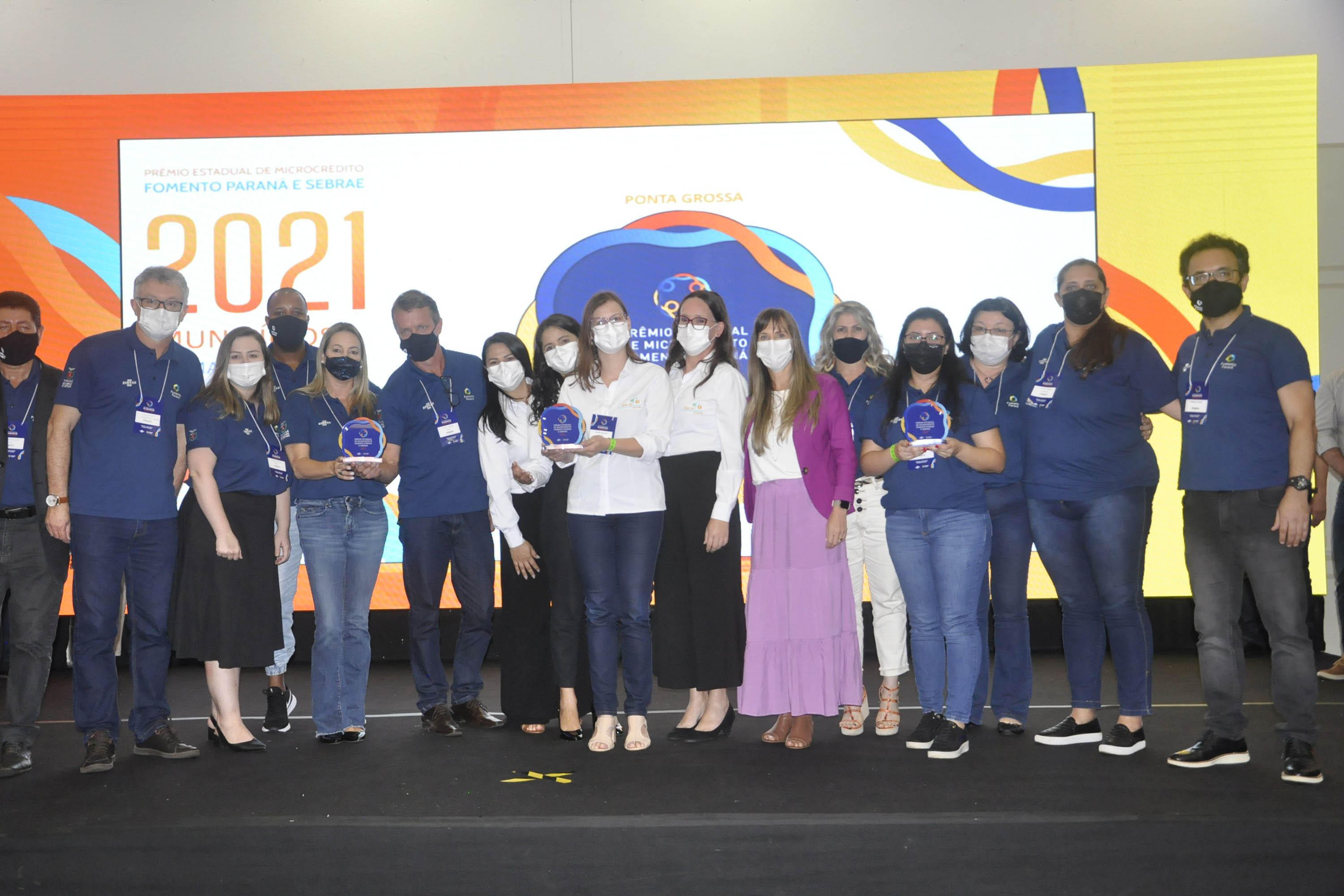 Entrega de Troféus do Prêmio Estadual de Microcrédito Fomento Paraná e Sebrae 2021 - Ponta Grossa, Foz do iguaçu e Maringa