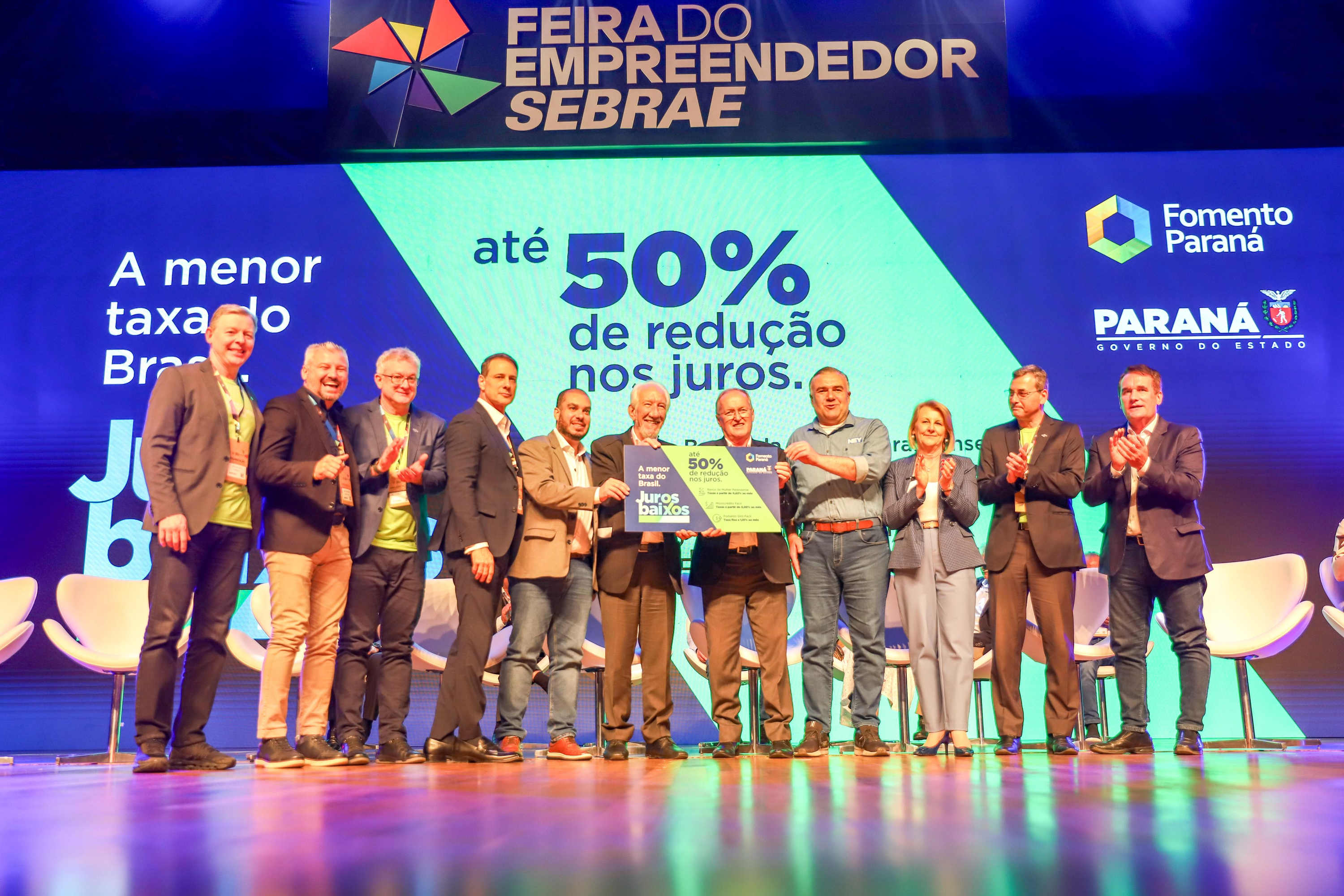 O vice-governador Darci Piana anunciou nesta quinta-feira (11), durante a abertura da Feira do Empreendedor Sebrae 2025, em Curitiba, a unificação e redução das taxas de juros para linhas de microcrédito e capital de giro disponibilizados pela Fomento Paraná para pequenas empresas.