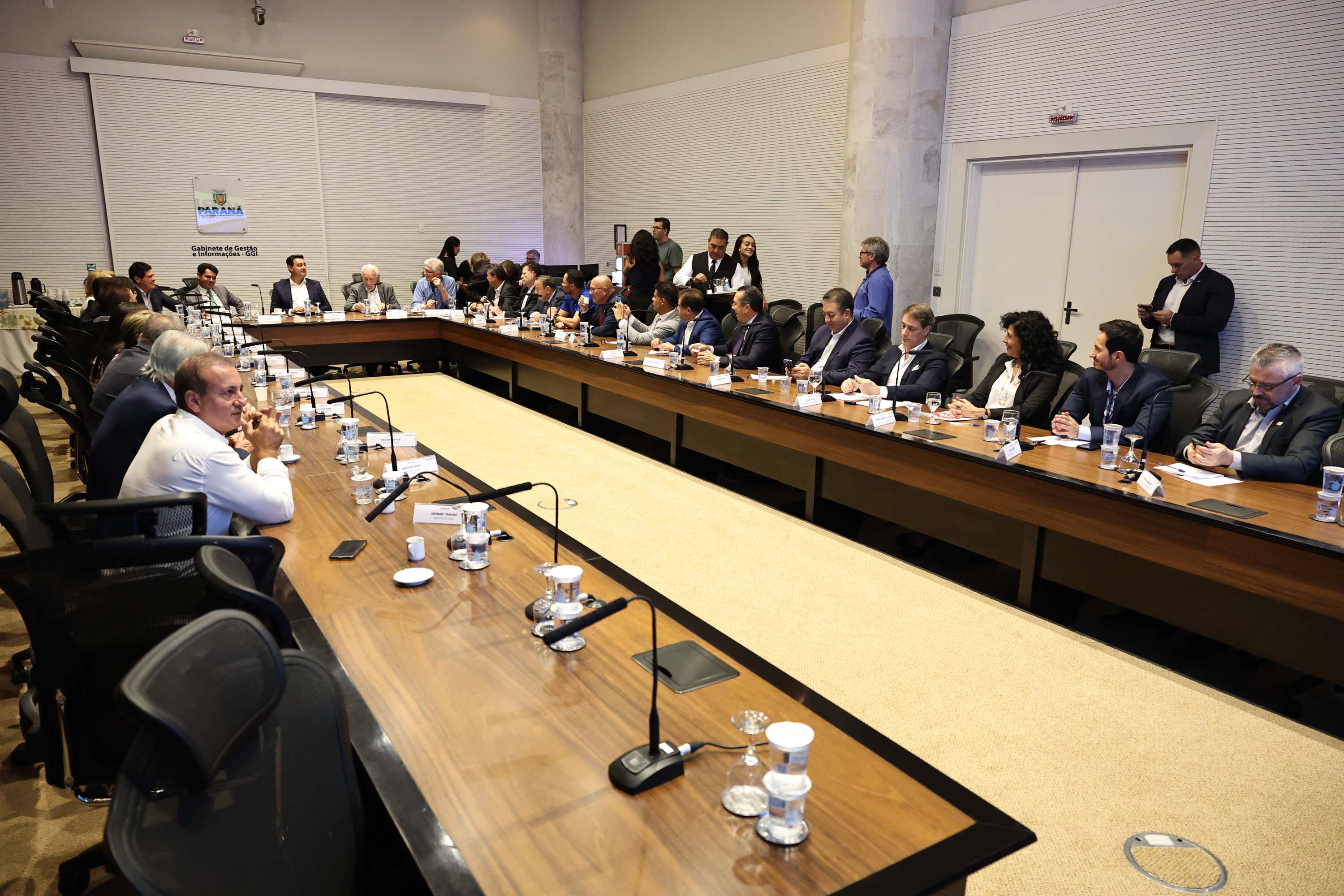 Estado e MBRF reafirmam R$ 375 milhões em investimentos para cadeia de alimentos