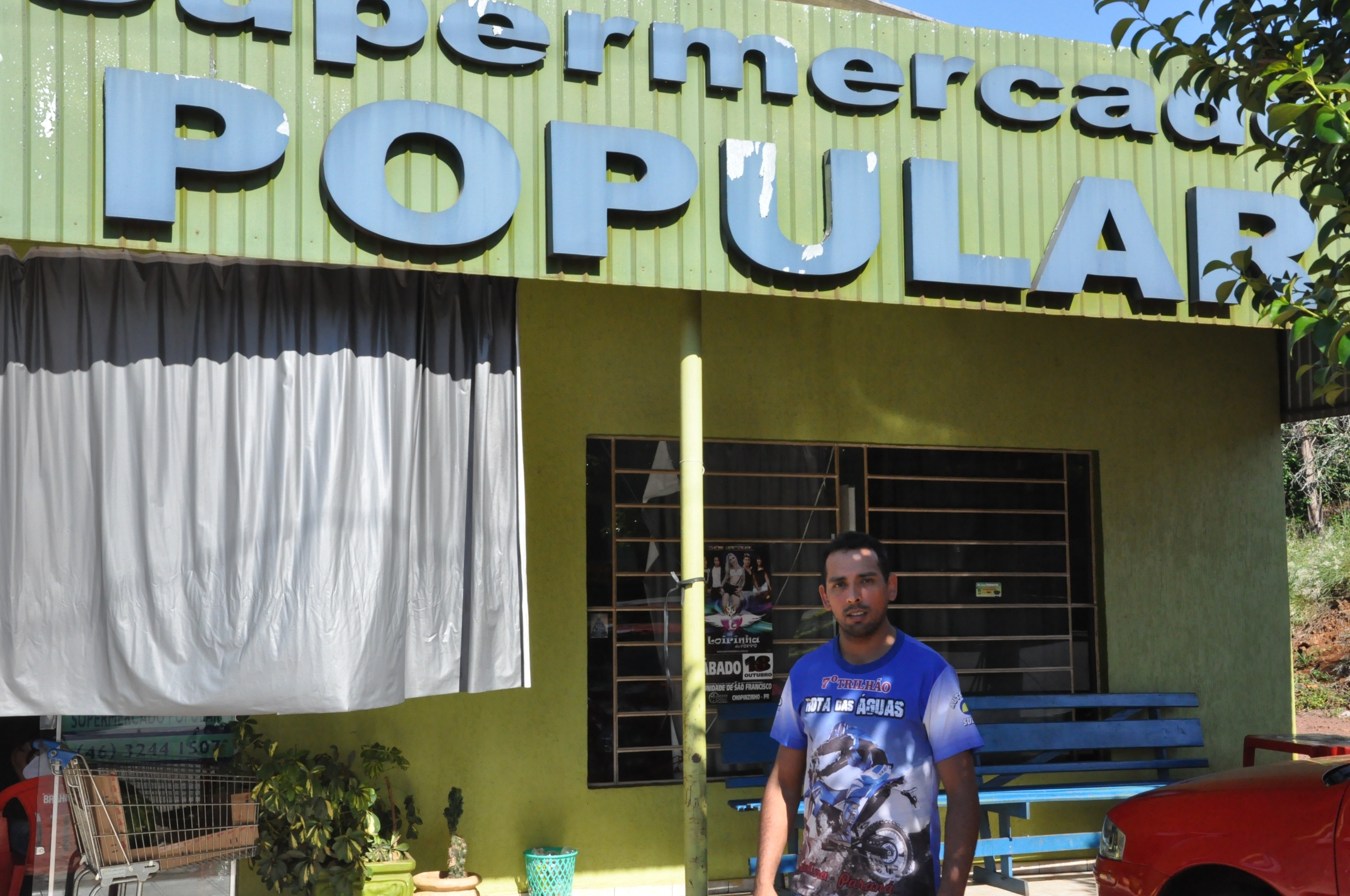 Juarez de Lima Damazio, do Mercado Popular em Sulina. Financiamento da Fomento Paraná ajudou na recuperação de estabelecimentos atingidos pelas enchentes em junho de 2014.