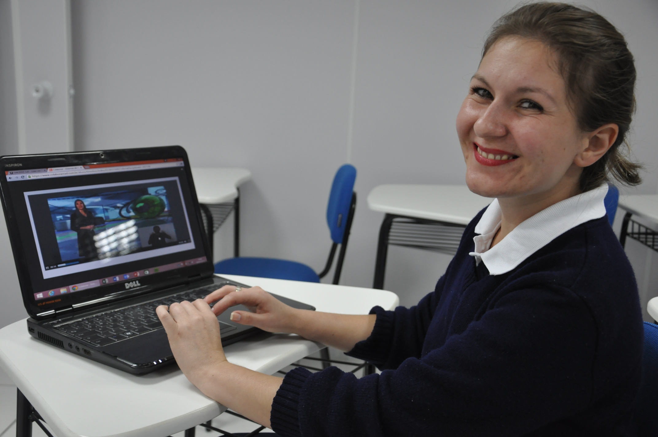 Claudemara de Oliveira - aluna de gestão de RH na Unopar.