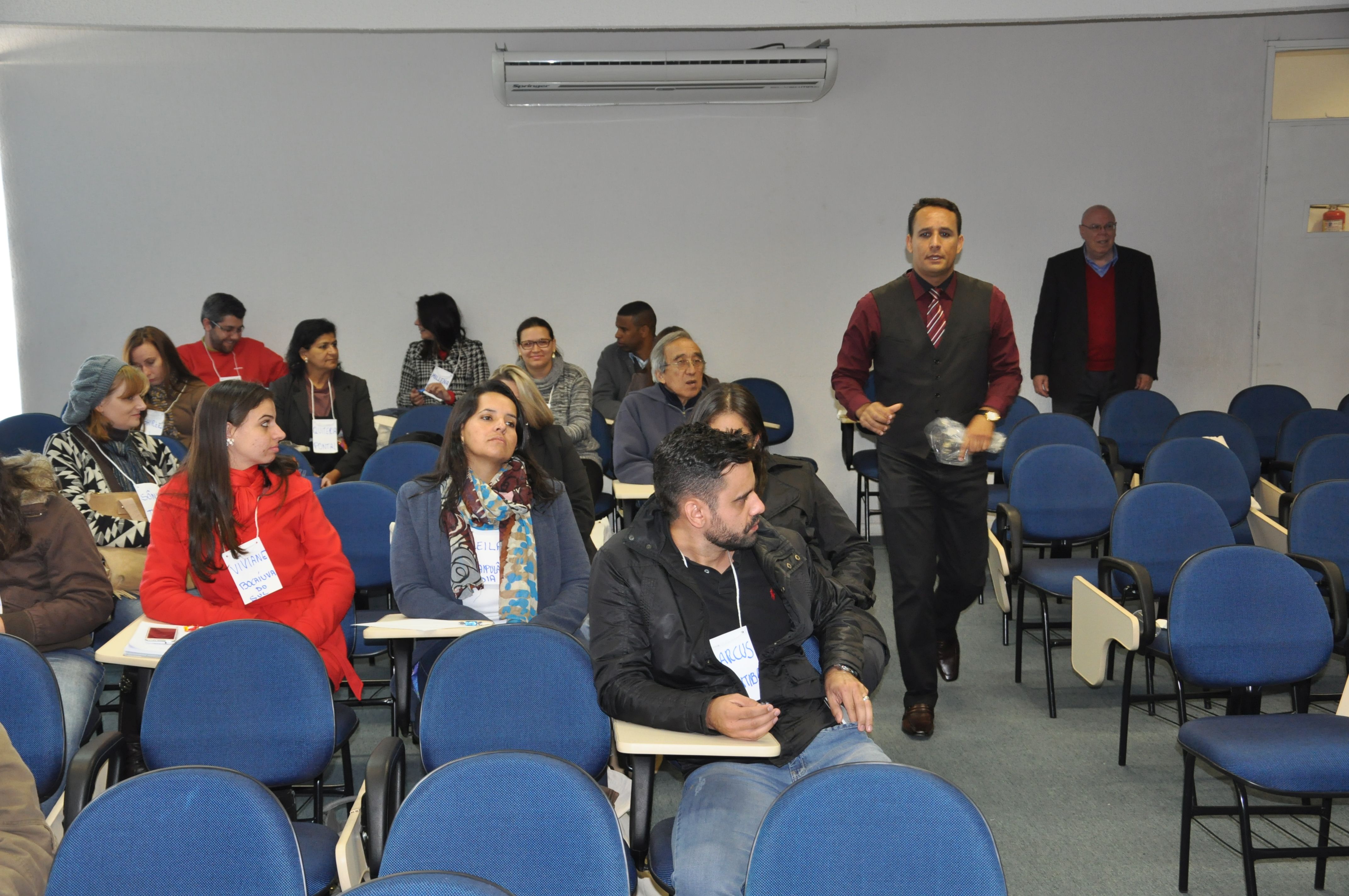 A Fomento Paraná conclui nesta sexta-feira (29) a capacitação de uma nova turma de agentes de crédito. São 49 pessoas que atuam em prefeituras e outras instituições parceiras em todo o Paraná. No total, são 45 municípios representados nessa turma.