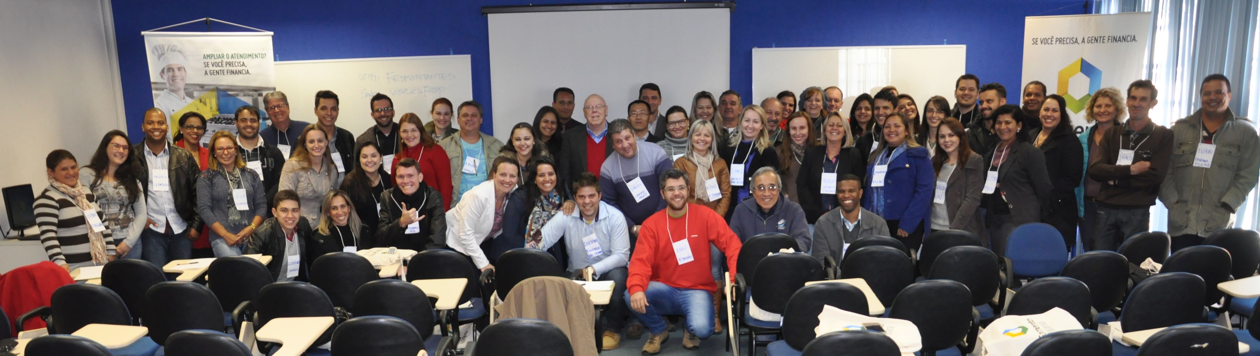 A Fomento Paraná conclui nesta sexta-feira (29) a capacitação de uma nova turma de agentes de crédito. São 49 pessoas que atuam em prefeituras e outras instituições parceiras em todo o Paraná. No total, são 45 municípios representados nessa turma.