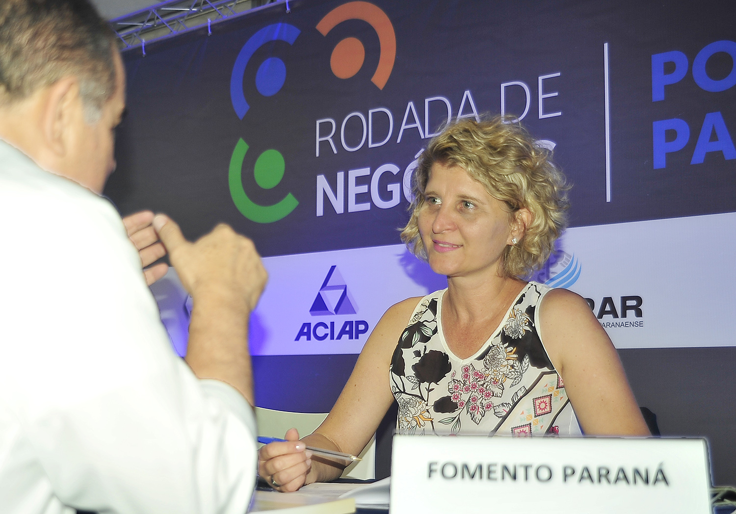 A Administração dos Portos de Paranaguá e Antonina (Appa), em parceria com o Sebrae e a Fomento Paraná, promoveram uma Rodada de Negócios no Porto de Paranaguá, nesta quinta-feira (25), com o objetivo de aproximar clientes e fornecedores que prestam serviços para empresas ligadas à área portuária.