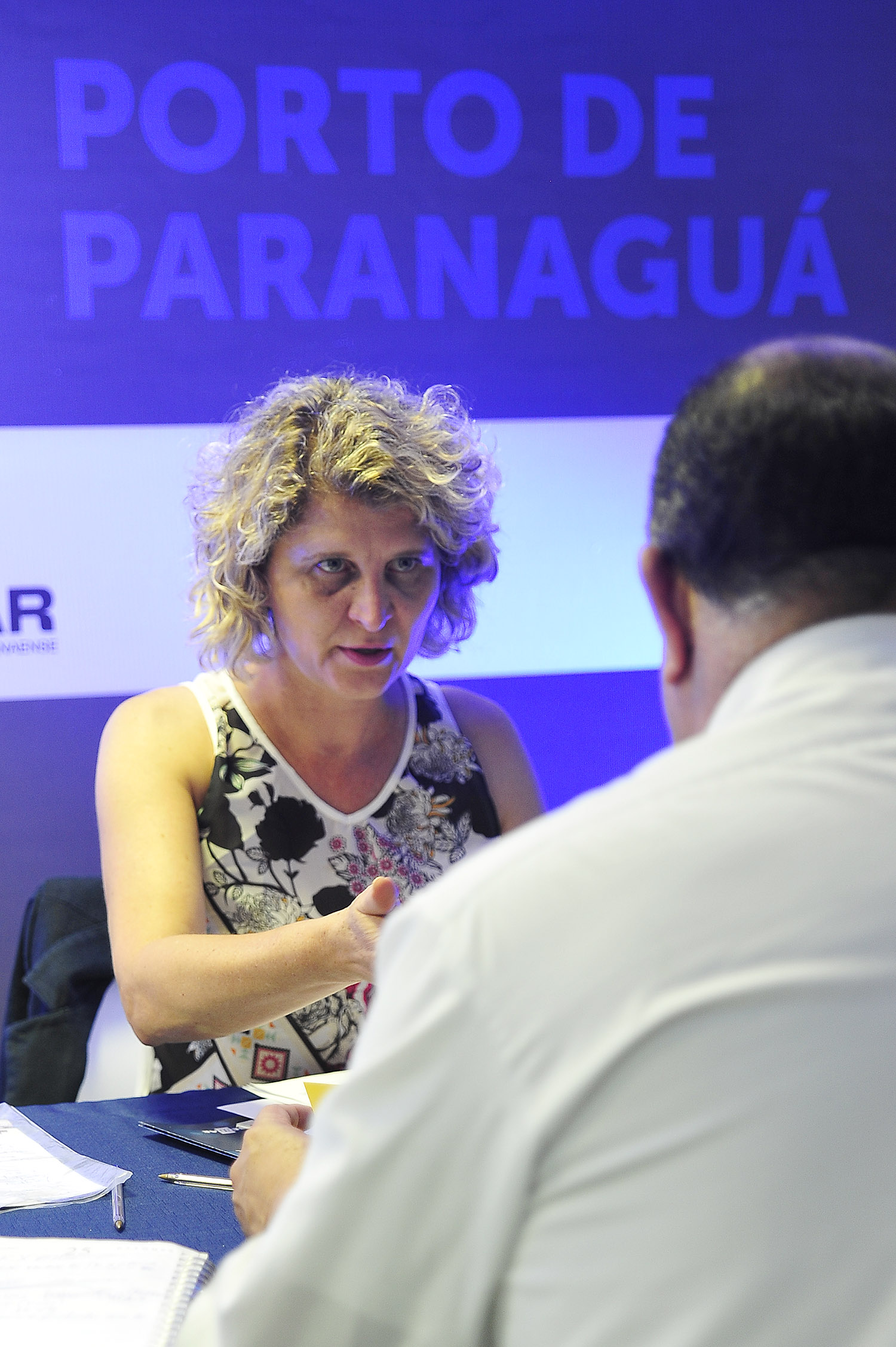 A Administração dos Portos de Paranaguá e Antonina (Appa), em parceria com o Sebrae e a Fomento Paraná, promoveram uma Rodada de Negócios no Porto de Paranaguá, nesta quinta-feira (25), com o objetivo de aproximar clientes e fornecedores que prestam serviços para empresas ligadas à área portuária.