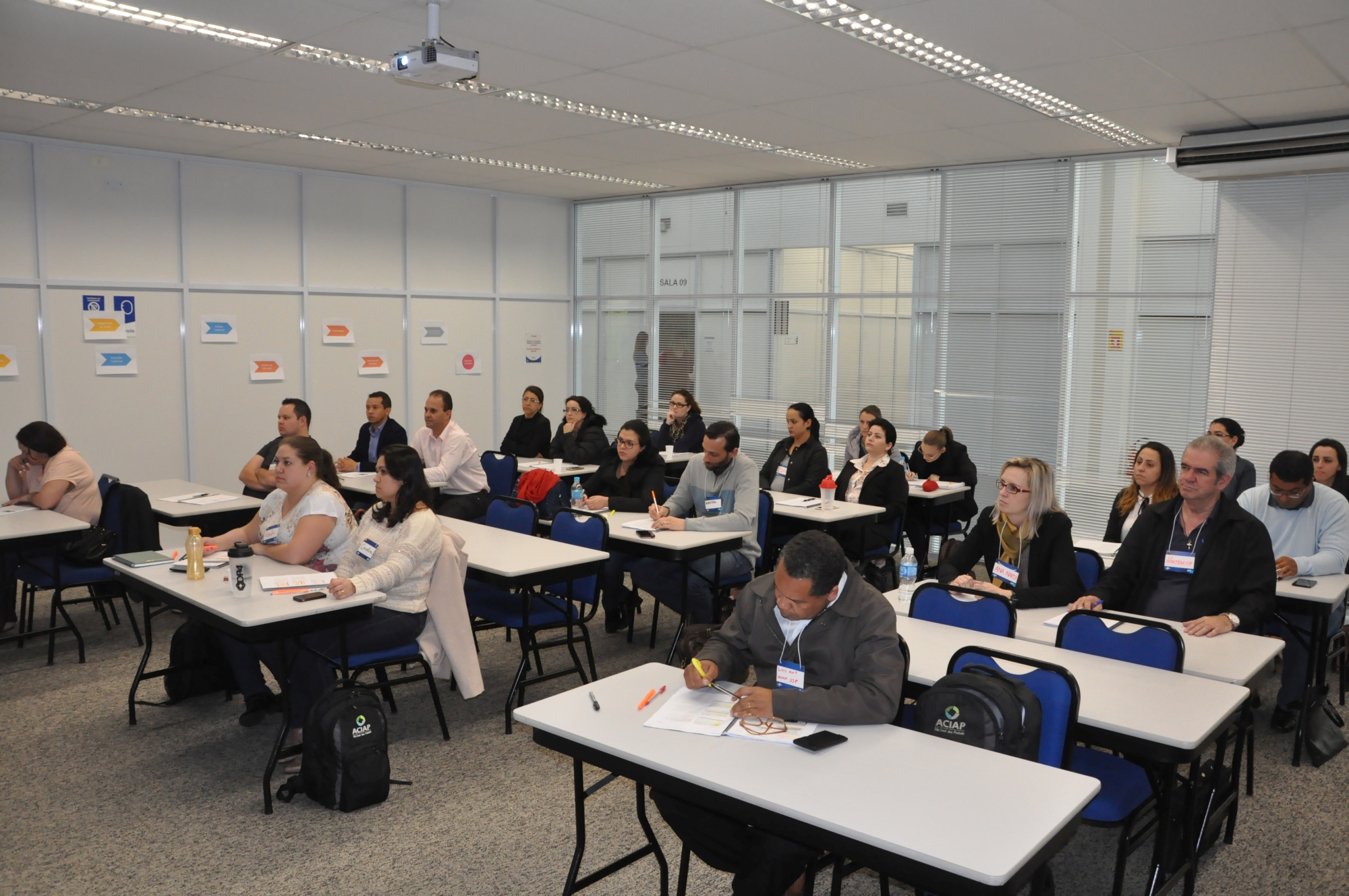Grupo que participou do treinamento representa 16 associações comerciais, industriais e empresariais que atuam em todas as regiões do estado.