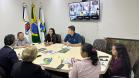 Reunião em Tuneiras do Oeste, com a equipe do prefeito Taketoshi (Bóia) Sakurada. 