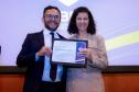 Heraldo Neves, diretor administrativo do BRDE é o segundo vice-presidente da ABDE. Na foto com Maria Fernanda Coelho, na posse da nova diretoria da entidade.