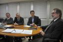 A Fomento Paraná recebeu nesta semana uma comitiva do Banco Interamericano de Desenvolvimento (BID) para reuniões de avaliação do desempenho financeiro do Sistema de Financiamento aos Municípios (SFM). O especialista em mercados financeiros Eduardo Sierra, líder da missão, disse que o objetivo é fortalecer o SFM, operacionalizado pela Fomento Paraná e pelo Paranacidade. 