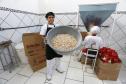 Jessé de Sales, encarregado de produção da fábrica de biscoitos Saboritos, em Conselheiro Mairinck/PR.