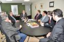 O presidente da Fomento Paraná, Juraci Barbosa, e gerente da Caixa Econômica Federal para o Fundo de Garantia por Tempo de Serviço (FGTS) no Paraná , Vilson Willermann, assinaram nesta terça-feira (20) um novo contrato que aumenta de R$ 133 milhões para R$ 200 milhões o limite de crédito da Fomento Paraná para operações de financiamento aos municípios com recursos do FGTS.