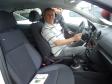 O motorista de táxi Renato Mol, morador de Quitandinha, na Região Metropolitana de Curitiba, acaba de adquirir um veículo Volkswagen Voyage 1.0, financiado pela linha de crédito Banco do Empreendedor - Taxistas, da Fomento Paraná.