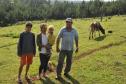 Irene Giteski Ferreira, agricultora de Porto Barreiro, financiou duas vacas pelo Paraná Juro Zero, da Fomento Paraná.