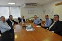 O presidente da Fomento Paraná, Juraci Barbosa, e o prefeito de Andirá, José Ronaldo Xavier, assinam contrato de financiamento no valor de R$ 3,1 milhões para pavimentação de vias urbanas no município do norte pioneiro do estado. Curitiba, 11/11/2014.