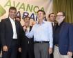 O governador Beto Richa entregou em Londrina, nesta quarta (10/12), as chaves do táxi de número 1.000 financiado pela linha de crédito Banco do Empreendedor Taxistas, da Fomento Paraná. A entrega ocorreu durante as comemorações dos 80 anos de fundação de Londrina.