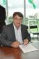 O prefeito de Araucária, Olizandro Ferreira, assina contrato de financiamento no valor de R$ 7milhões, com a Fomento Paraná para pavimentação de ruas do bairro Costeira. Curitiba, 5 de fevereiro de 2015.