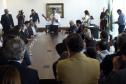 Governador Beto Richa, acompanhado pelo, Secretário de Desenvolvimento Urbano, Ratinho Junior, Presidente da Fomento Paraná, Juraci Barbosa Sobrinho, Deputados, Hussein Bakri, Alexandre Curi, Luiz Claudio Romanelli e demais autoridades, assina Contrato de Financiamento referente a Obras de Infraestrutura Urbana e Aquisição de Equipamentos Viários com os Prefeitos dos Municípios de Arapoti, Braz Rizzi e Tapejara, Noé Caldeira Brandt