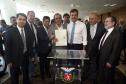 Governador Beto Richa, acompanhado pelo, Secretário de Desenvolvimento Urbano, Ratinho Junior, Presidente da Fomento Paraná, Juraci Barbosa Sobrinho, Deputados, Hussein Bakri, Alexandre Curi, Luiz Claudio Romanelli e demais autoridades, assina Contrato de Financiamento referente a Obras de Infraestrutura Urbana e Aquisição de Equipamentos Viários com os Prefeitos dos Municípios de Arapoti, Braz Rizzi e Tapejara, Noé Caldeira Brandt