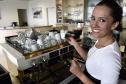 A Fomento do Paraná, por meio do Microcrédito, financiou a implantação do Café Cacauteria, da empreendedora Priscila Pereira Marques, na revendedora de automóveis Honda Prixx na Av. Mario Tourinho, 1153, em Curitiba.  