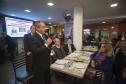 Jantar de confraternização do evento Fomento Paraná e ACP nos Bairros, no Boqueirão, em Curitiba, que conta com a palestra motivacional do professor Osmar Coutinho “EU-preendedorismo: como motivar, comprometer, trabalhar em equipe, fidelizar clientes, aumentar as vendas e superar todas as metas”. Foto: Felipe Rosa.