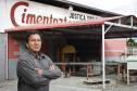 José Nilton Fonseca Santos, proprietário da empresa Cimentart, que produz blocos de concreto para pavimentação e alvenaria, financiou a máquina palletizadora com recursos da Fomento Paraná. 