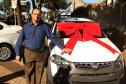 Três motoristas de táxi do município receberam chaves dos novos veículos em evento realizado na sexta-feira (19), com a participação de autoridades municipais e representantes da Fomento Paraná.