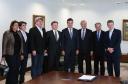 Governador Beto Richa durante assinatura de convênio para a ampliação do Aeroporto de Londrina. Participam do evento o prefeito Alexandre Kireeff e os diretores da Fomento Paraná Luiz Renato Oliveira Jorge Hauly e Omar Sabbag Filho.