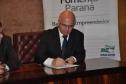 Representantes da Innovare Química do Brasil assinam contrato da linha Inovacred com a Fomento Paraná.