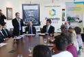A nova linha de financiamento foi lançada em evento com a presença do governador Beto Richa. O crédito é destinado a micro e pequenos empreendedores para compra de veículos novos. Richa disse que a medida irá ajudar os empreendedores, melhorar as condições de trabalho dos transportadores e garantir segurança aos estudantes e turistas.