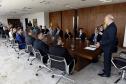 Governador em exercício Deputado Ademar Traiano, acompanhado pelo, presidente da Fomento Paraná, Juraci Barbosa, o Secretário de Comunicação, Paulino Viapiana, Diretor de Pesquisa e Desenvolvimento da Dexter, Milton Isac Braida, Diretor Comercial da Dexter, Carlos Anacleto Oleas, Diretor Executivo da Dexter, Ricardo Frederico, durante assinatura de contrato de financiamento da linha Inovacred com a empesa Dexter Latina.
Curitiba, 14/10/2015.