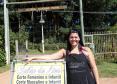 A empreendedora Elisana Lopes de Oliveira é uma das mais novas financiadas pela Fomento Paraná. Ela trabalha como cabeleireira há 15 anos e vive com o marido, o índio da etnia caingangue Carlos Ubiratan dos Santos, na aldeia indígena Kakané Porã, no bairro Campo de Santana, ao sul da cidade.