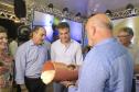 O diretor de Mercado e Relações Institucionais da Fomento Paraná, Luiz Renato Hauly, acompanha o governador Beto Richa em visita a expositores da ExpoLondrina.