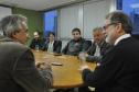 O presidente da Fomento Paraná, Juraci Barbosa, recebeu o presidente da Associação das Centrais de Rádio Táxi (Acert), Luiz Carlos Kubitzki, o vereador curitibano Jairo Marcelino e os representantes de centrais de rádio táxi Maurício Pereira (Rádio Táxi Capital); Juarez dos Santos (Radio Táxi Pinhais); e Reinaldo Molletta (Cooperativa Aerotáxi, de São José dos Pinhais). 