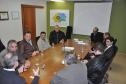 O presidente da Fomento Paraná, Juraci Barbosa, recebeu o presidente da Associação das Centrais de Rádio Táxi (Acert), Luiz Carlos Kubitzki, o vereador curitibano Jairo Marcelino e os representantes de centrais de rádio táxi Maurício Pereira (Rádio Táxi Capital); Juarez dos Santos (Radio Táxi Pinhais); e Reinaldo Molletta (Cooperativa Aerotáxi, de São José dos Pinhais). 