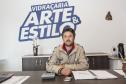 Nilson Guralski, proprietário da vidraçaria Arte e Estilo, de Campo Largo. Ele é um dos mais de 18 mil financiados pela Fomento Paraná nos últimos seis anos. Instituição do Governo Estadual alcançou mais de R$ 1 bilhão na carteira de crédito.