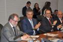 O governador Beto Richa formalizou a abertura da linha de crédito da Fomento Paraná. Serão R$10 milhões para financiar o investimento das emissoras em equipamentos e reformas da estrutura física para passar a transmitir o sinal em FM. 
