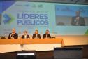 O Governo do Paraná vai disponibilizar uma nova linha de financiamentos para atender à demanda dos municípios para renovar ou ampliar a frota de transporte escolar em 2017. O anúncio foi feito pelo presidente da Fomento Paraná, Juraci Barbosa, durante o Encontro de Prefeitas e Prefeitos Eleitos – gestão 2017-2020, que está sendo realizado em Foz do Iguaçu.