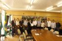O presidente da Fomento Paraná Juraci Barbosa Sobrinho realizou na sexta-feira (24) uma visita técnica a Toledo. Pela manhã esteve reunido com a administração municipal, depois vistoriou os investimentos no município e também no setor privado. Também se reuniu com a Associação Comercial e Empresarial (Acit) para divulgar algumas linhas de créditos. Durante sua passagem, o representante enalteceu o crescimento e fortalecimento da instituição.