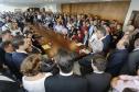 O governador Beto Richa recebeu no Palácio Iguaçu, prefeitos de 65 municípios, de diferentes regiões do Paraná para solicitar autorização a pedidos de financiamentos, junto ao Governo do Estado, para investimentos nas cidades. O crédito para as obras é da Fomento Paraná, pela linha Sistema de Financiamento dos Municípios (SFM).