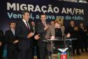 O governador Beto Richa e o ministro da Ciência, Tecnologia, Inovações e Comunicações, Gilberto Kassab, assinaram na segunda-feira (5/6), no Palácio Iguaçu, o termo de adaptação de outorgas que permite a migração de emissoras de rádio AM para a faixa FM. Curitiba, 05/06/2017.