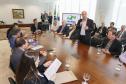 O governador Beto Richa assistiu a apresentação do projeto de construção de abatedouro e fábrica de ração para frangos de corte, Jaguafrangos, em Ivaiporã. Presentes: Secretários: de Agricultura, Norberto Ortigara, de Assuntos Estratégicos, Edgar Bueno, de Justiça, Trabalho e Direitos Humanos, Artagão Jr; o prefeito de Ivaiporã, Miguel Roberto do Amaral, o ex- prefeito, Carlos Gil, o deputado Alexandre Curi. Curitiba, 06-09-17.