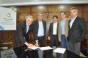 Instituição financeira do Governo do Estado assinou contratos com as associações comerciais de Londrina, Maringá e Ibiporã. Parceria facilita a contratação de financiamentos de R$ 20 mil a R$ 1,5 milhão para micro e pequenas empresas na região.