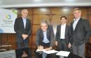 Instituição financeira do Governo do Estado assinou contratos com as associações comerciais de Londrina, Maringá e Ibiporã. Parceria facilita a contratação de financiamentos de R$ 20 mil a R$ 1,5 milhão para micro e pequenas empresas na região.