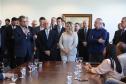 O pacote de equipamentos que será licitado foi anunciado pela governadora Cida Borghetti e pelo secretário de Desenvolvimento Urbano, Silvio Barros,. São motoniveladoras, rolos compactadores, caminhões, automóveis e veículos utilitários. 