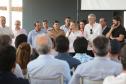 A governadora Cida Borghetti assinou neste sábado (5), durante a Expoingá, convênios com 19 municípios do Noroeste do estado. São R$ 18 milhões, que serão usados para obras de pavimentação de vias urbanas, iluminação pública, recape e aquisição de equipamentos e veículos.