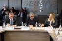 A governadora Cida Borghetti assina a regulamentação dos três fundos criados pelo Governo do Estado para fomento de micro e pequenas empresas paranaenses. São eles o Fundo de Aval Garantidor, Fundo de Capital de Risco e Fundo de Inovação.  -  Curitiba, 22/10/2018.  -  Foto: José Fernando Ogura/ANPr